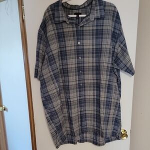Van Heusen Navy and Gray Plaid Shirt , Size 3 Xlt